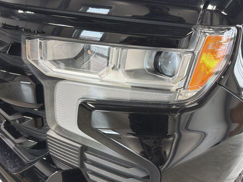Used 2024 Chevrolet Silverado 1500 RST AWD/4WD image 16