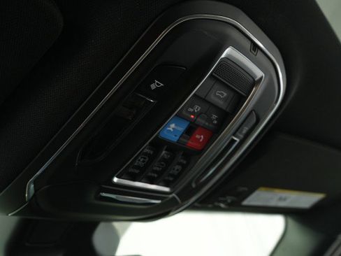 Used 2025 Jeep Grand Cherokee L Limited w/ Luxury Tech Group II image 47