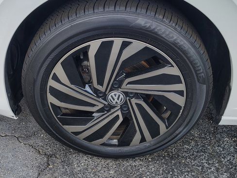 Used 2019 Volkswagen Jetta SEL Premium FWD image 27