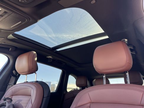 New 2026 Lincoln Nautilus Reserve image 28