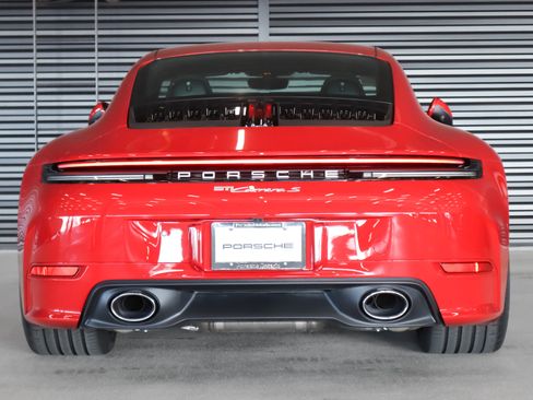 Used 2025 Porsche 911 Carrera S image 9