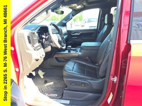 Used 2023 Chevrolet Silverado 1500 High Country w/ Technology Package AWD/4WD image 15