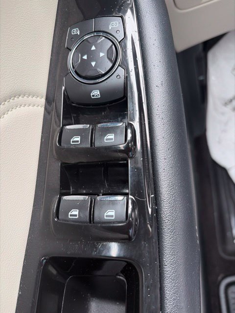 Used 2020 Ford Edge Titanium AWD/4WD image 33