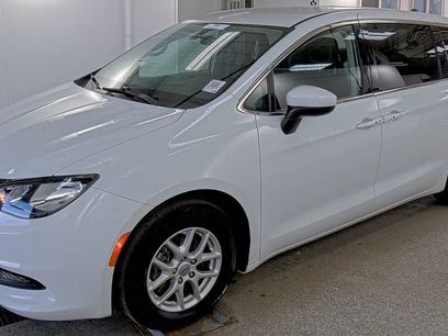 Used 2022 Chrysler Voyager LX