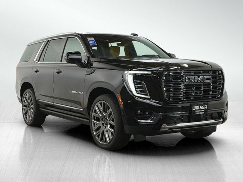 Used 2025 GMC Yukon Denali Ultimate AWD/4WD image 7