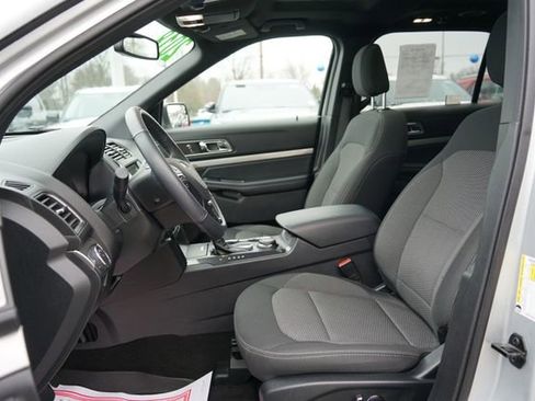 Certified 2018 Ford Explorer XLT w/ Equipment Group 201A image 12