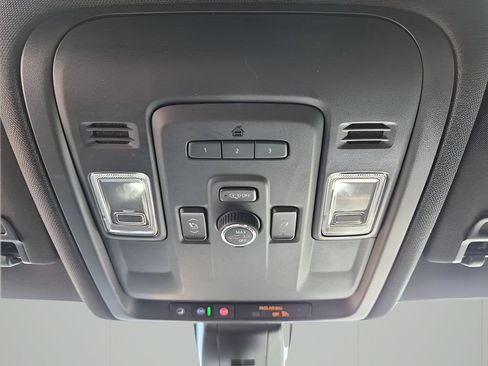 Used 2021 GMC Yukon Denali image 41