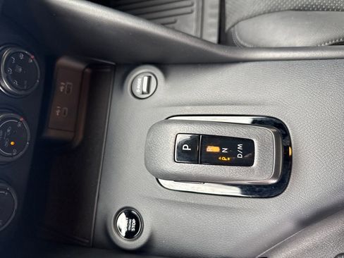 Certified 2024 Nissan Z Performance w/ Floor Mat Package image 24