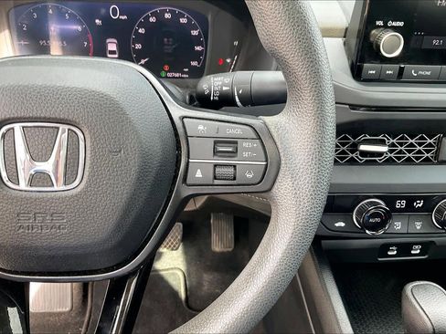 Used 2024 Honda Accord EX image 22