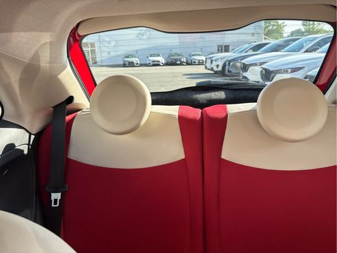 Used 2015 FIAT 500 Pop FWD image 16