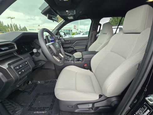 Certified 2025 Toyota 4Runner SR5 AWD/4WD image 20