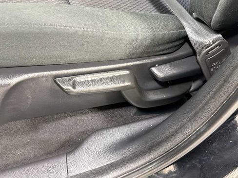 Used 2018 Honda Fit LX image 14