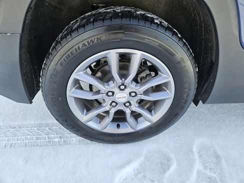 Used 2022 GMC Terrain SLT w/ LPO, Floor Liner Package image 25