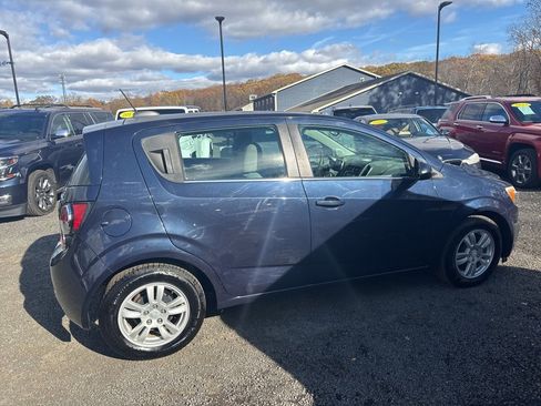 Used 2015 Chevrolet Sonic LT image 3