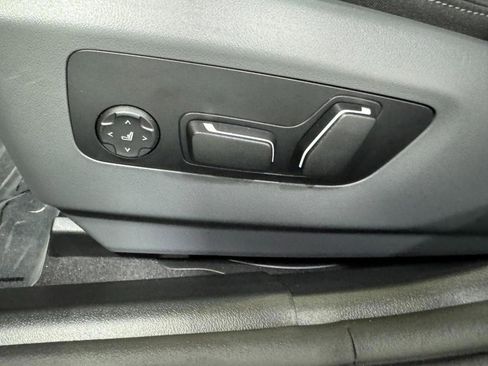 New 2026 BMW 540i xDrive w/ M Sport Package image 29