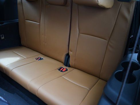 New 2026 Toyota Highlander Platinum image 14