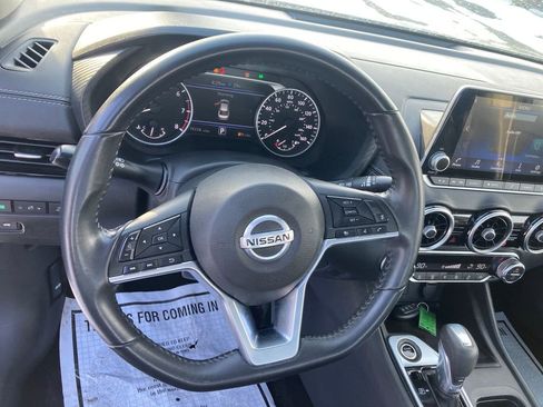 Used 2021 Nissan Sentra SV image 18