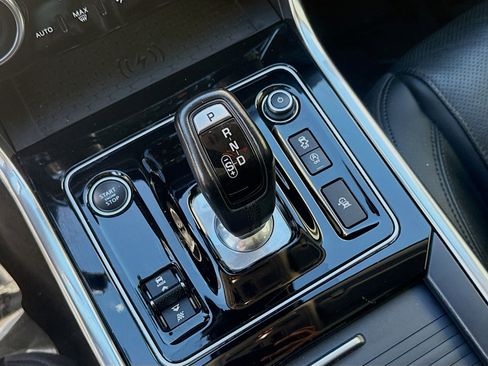 Used 2020 Jaguar XE S image 16