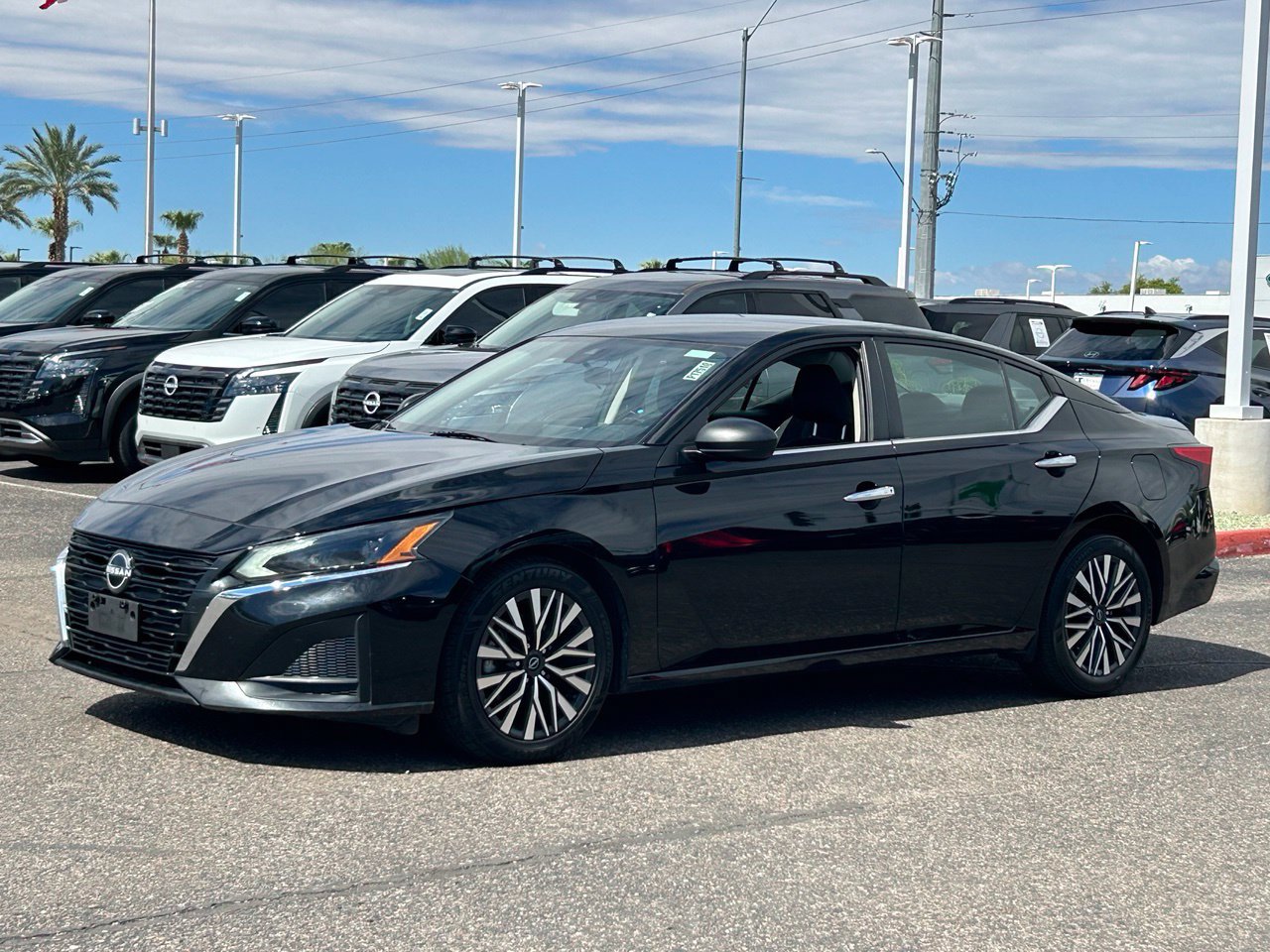 Certified 2024 Nissan Altima 2.5 SV FWD image 2