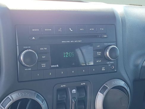 Used 2017 Jeep Wrangler Unlimited Sport w/ Quick Order Package 24S image 27