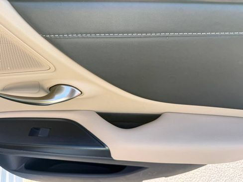 Used 2020 Lexus ES 350 w/ Premium Package FWD image 27