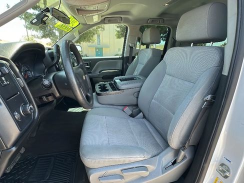 Used 2018 Chevrolet Silverado 2500 W/T RWD image 12