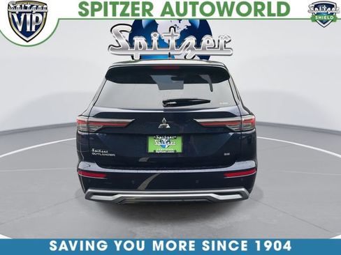 Used 2025 Mitsubishi Outlander AWD image 8