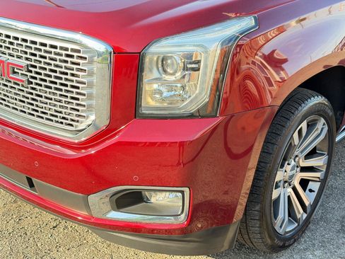 Used 2017 GMC Yukon Denali w/ Open Road Package AWD/4WD image 10