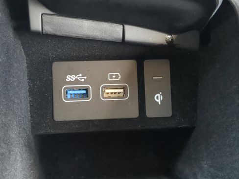 Used 2023 Genesis GV70 2.5T w/ Advanced Package image 22