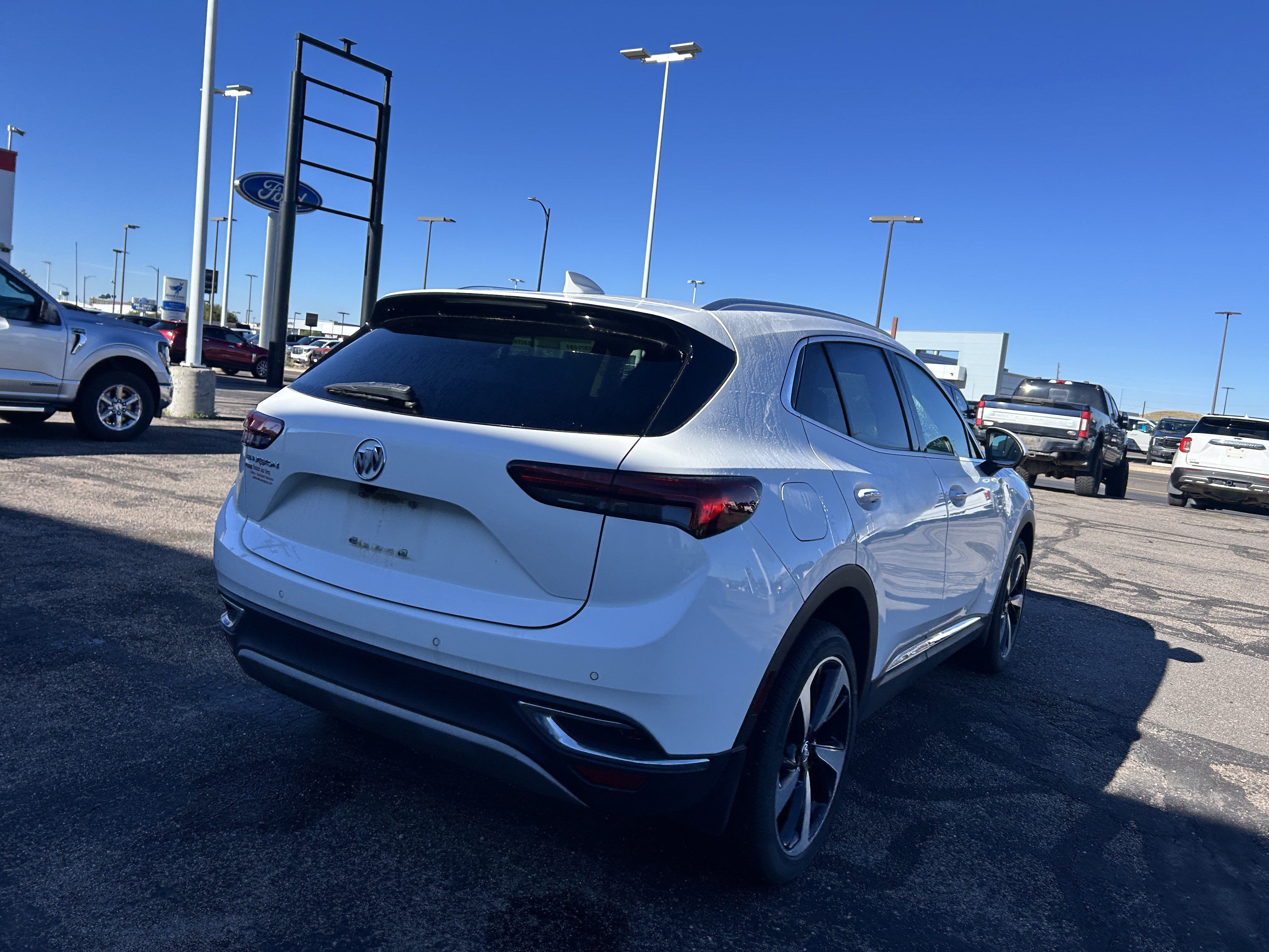 Used 2022 Buick Envision Essence w/ Safety Package AWD/4WD image 5