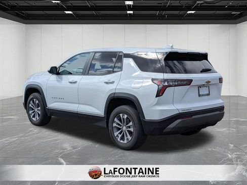 Used 2025 Chevrolet Equinox LT image 3