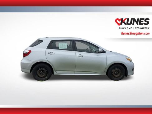 Used 2013 Toyota Matrix L FWD image 11
