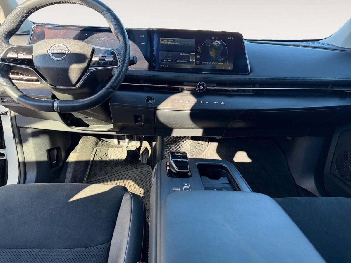 Used 2024 Nissan Ariya AWD image 11