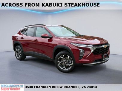 Used 2024 Chevrolet Trax LT w/ Driver Confidence Package