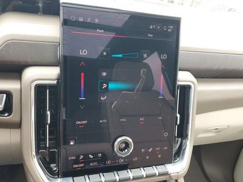 New 2026 GMC Yukon Denali AWD/4WD image 24