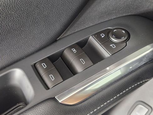 New 2026 Chevrolet Traverse LT w/ Driver Confidence Package FWD image 24