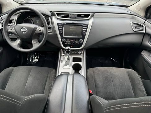 Used 2019 Nissan Murano SV w/ Premium Package image 14