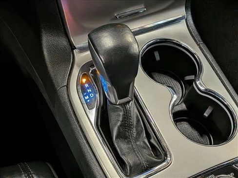 Used 2019 Jeep Grand Cherokee Limited AWD/4WD image 18