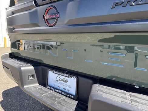 Used 2025 Nissan Frontier PRO-4X AWD/4WD image 11