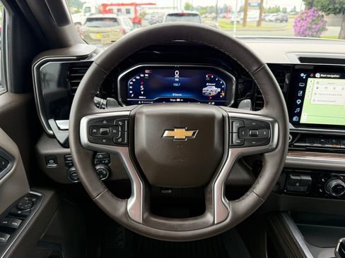 Used 2025 Chevrolet Silverado 1500 LT w/ Z71 Off-Road Package AWD/4WD image 23