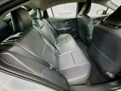 Used 2025 Toyota Prius XLE image 26