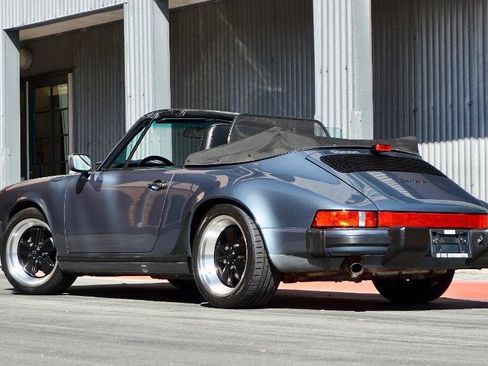 Used 1987 Porsche 911 Carrera RWD image 31