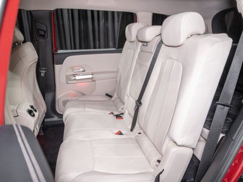 Certified 2021 Mercedes-Benz GLB 250 image 11