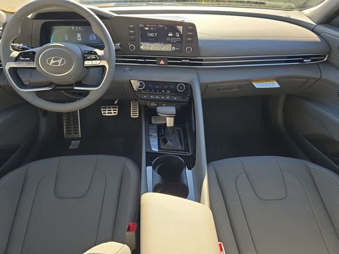 New 2026 Hyundai Elantra SEL Sport Premium image 18