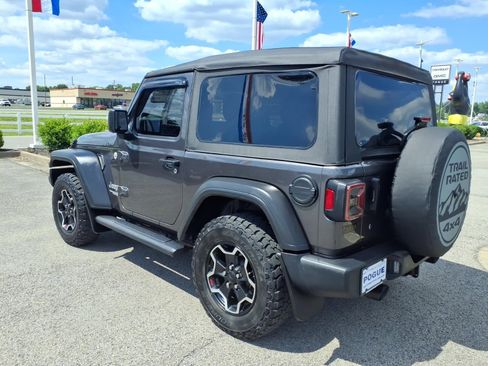 Used 2021 Jeep Wrangler Sport AWD/4WD image 3