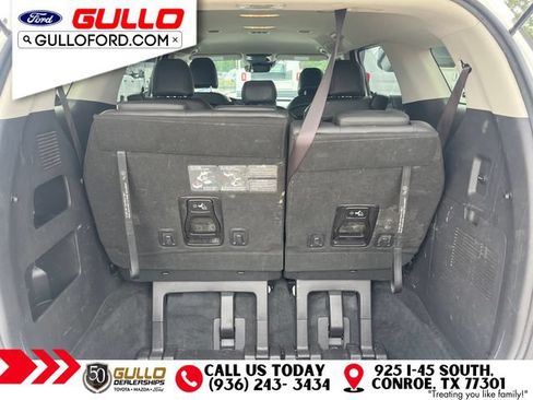 Used 2023 Kia Carnival LX FWD image 9