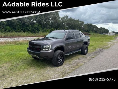 Used 2010 Chevrolet Avalanche LT w/ Suspension Package, Off-Road image 1