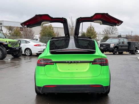 Used 2020 Tesla Model X Performance image 3