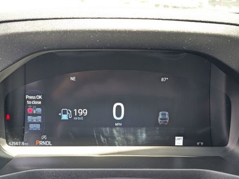 Used 2025 Ford Explorer Active RWD image 25