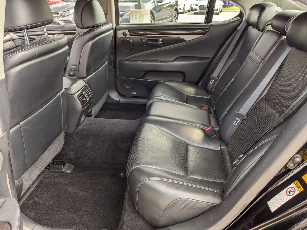 Used 2014 Lexus LS 460 L w/ Ultra Luxury Package AWD/4WD image 19